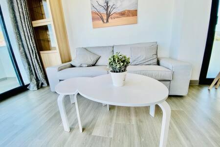 Royal Palm 22 Luxurious 3 Bedroom Penthouse Nerja Bagian luar foto