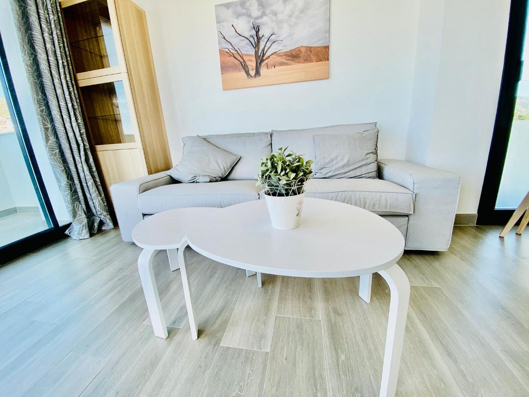 Royal Palm 22 Luxurious 3 Bedroom Penthouse Nerja Bagian luar foto